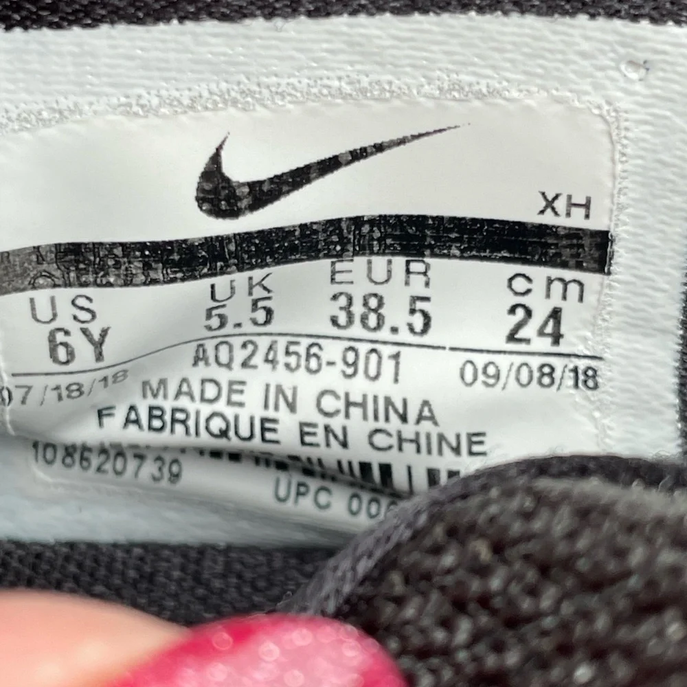 NIKE KYRIE 5 GS BLACK WHITE AQ2456-901